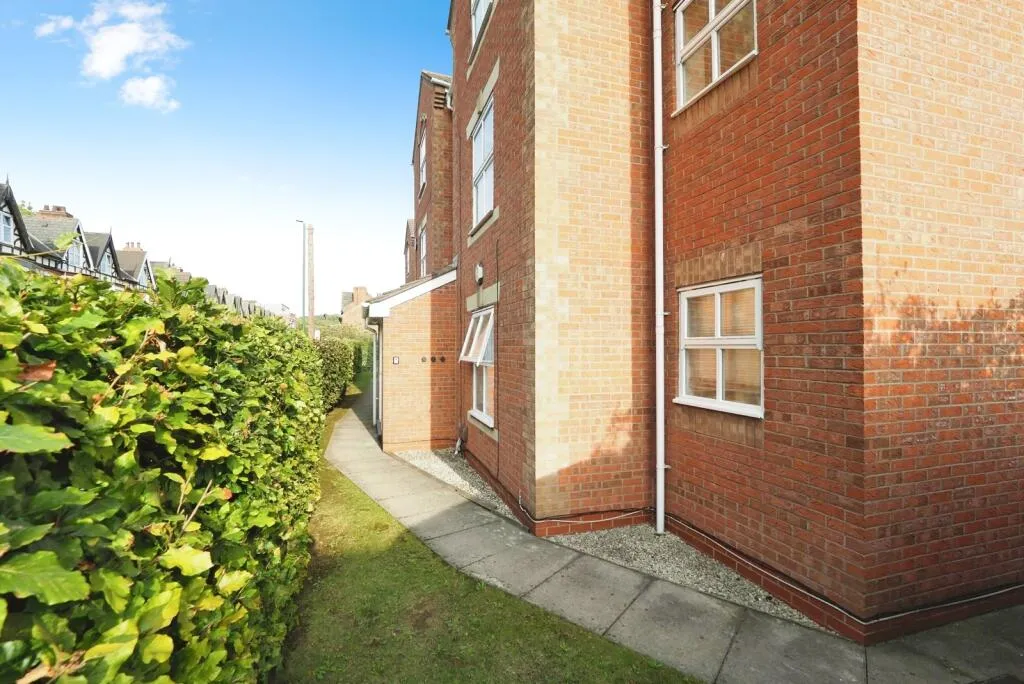 1 bed Apartment