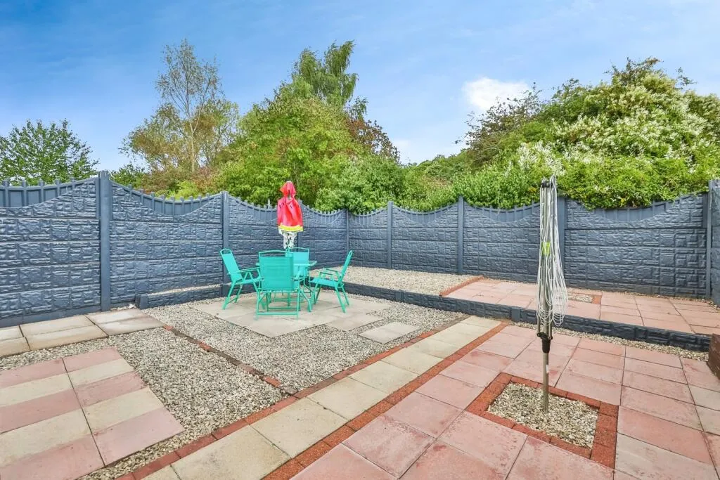 2 bed Semi-Detached