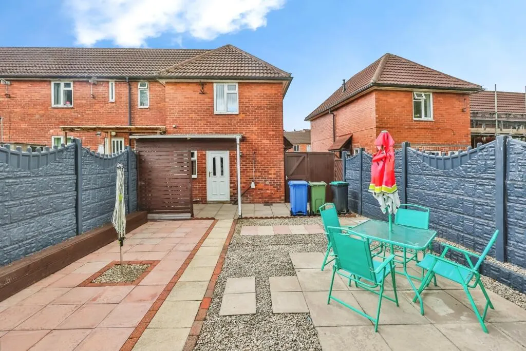 2 bed Semi-Detached