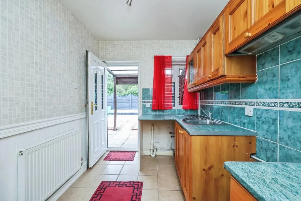 2 bed Semi-Detached