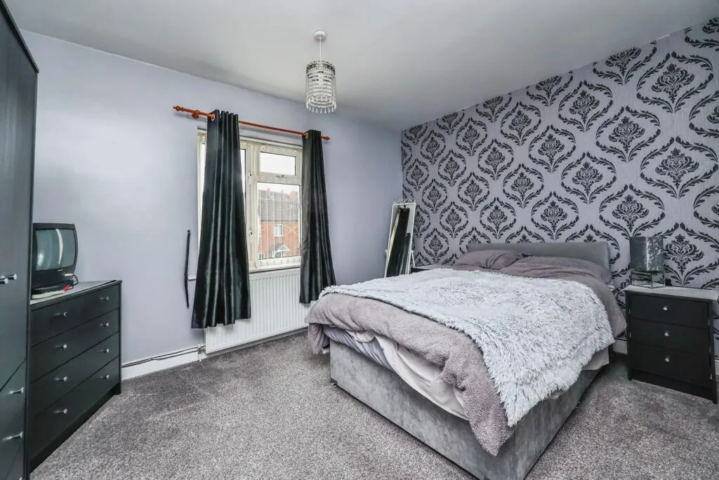 2 bed Semi-Detached