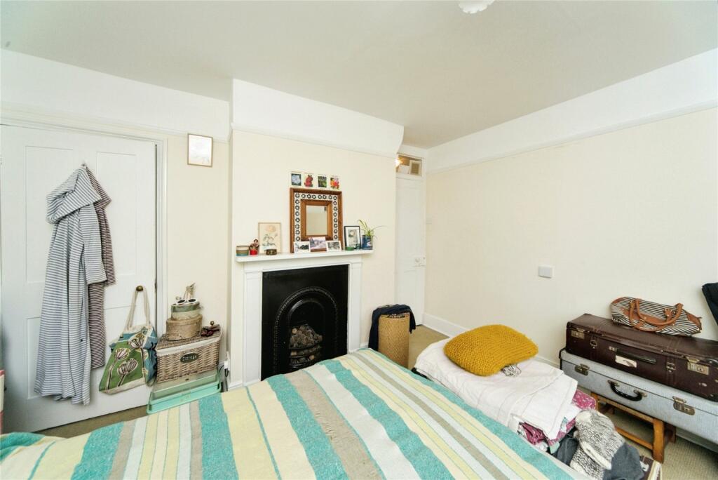 3 bed Terraced