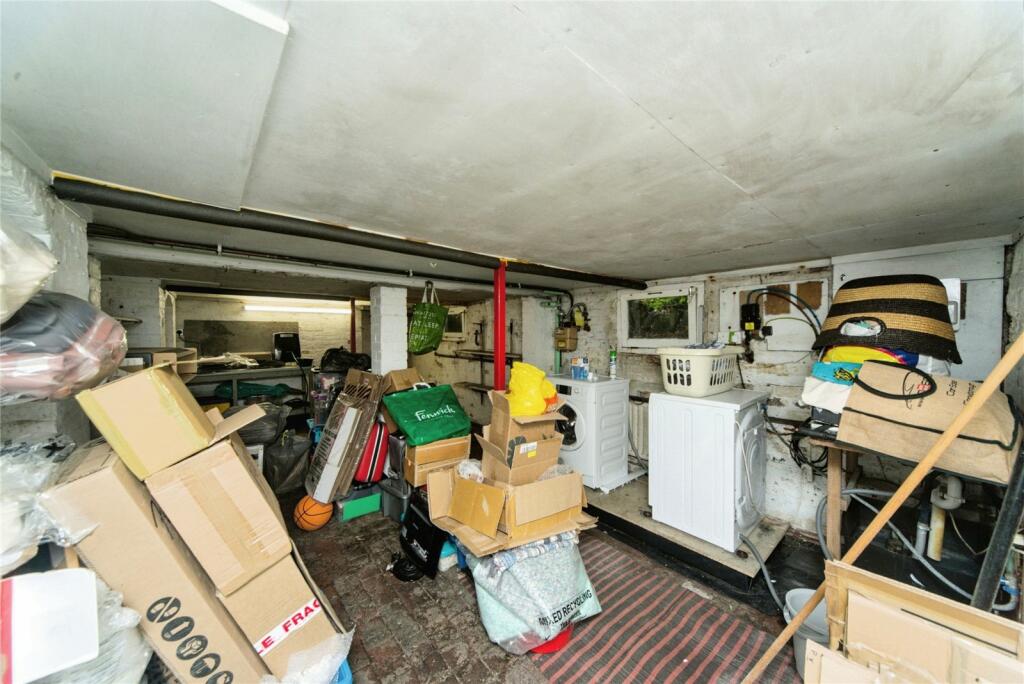 3 bed Terraced