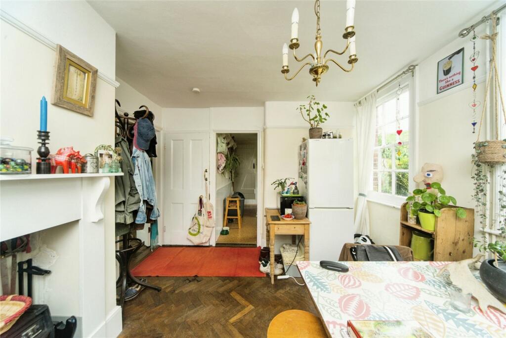 3 bed Terraced