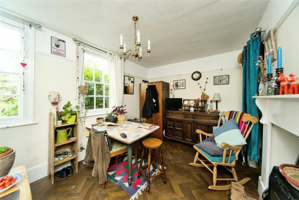 3 bed Terraced