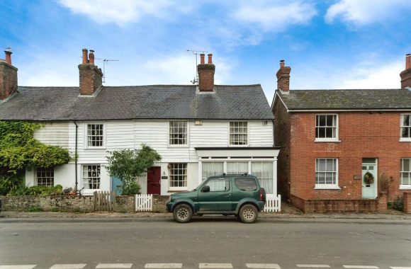 4 bed Cottage