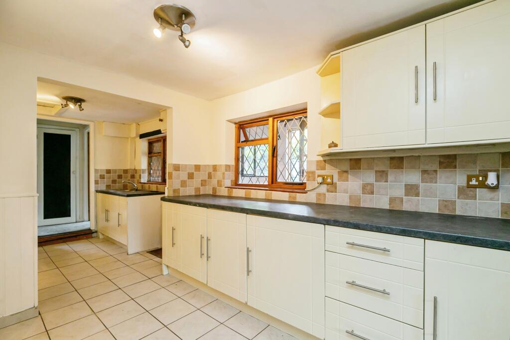 2 bed Detached Bungalow
