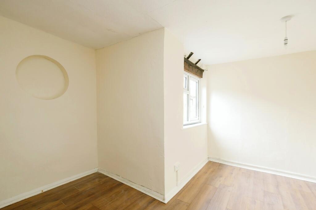 2 bed Detached Bungalow