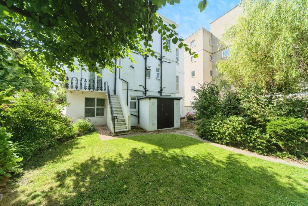 2 bed Apartment