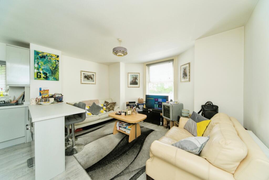 2 bed Apartment