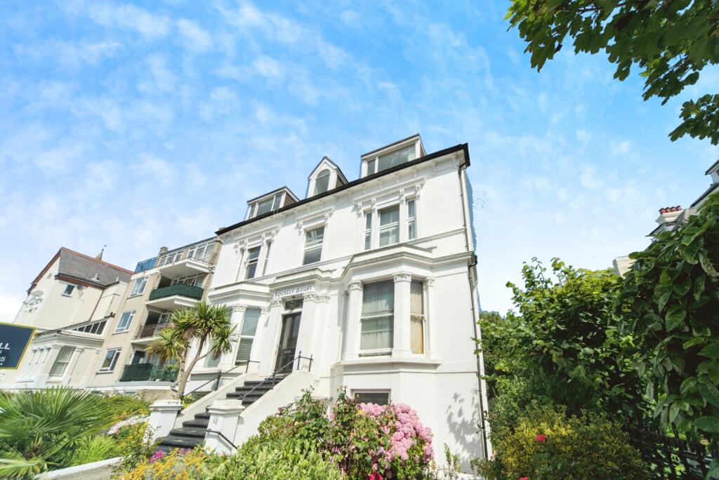 2 bed Apartment