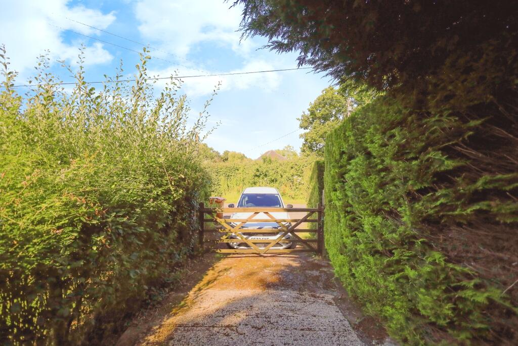 2 bed Semi-Detached