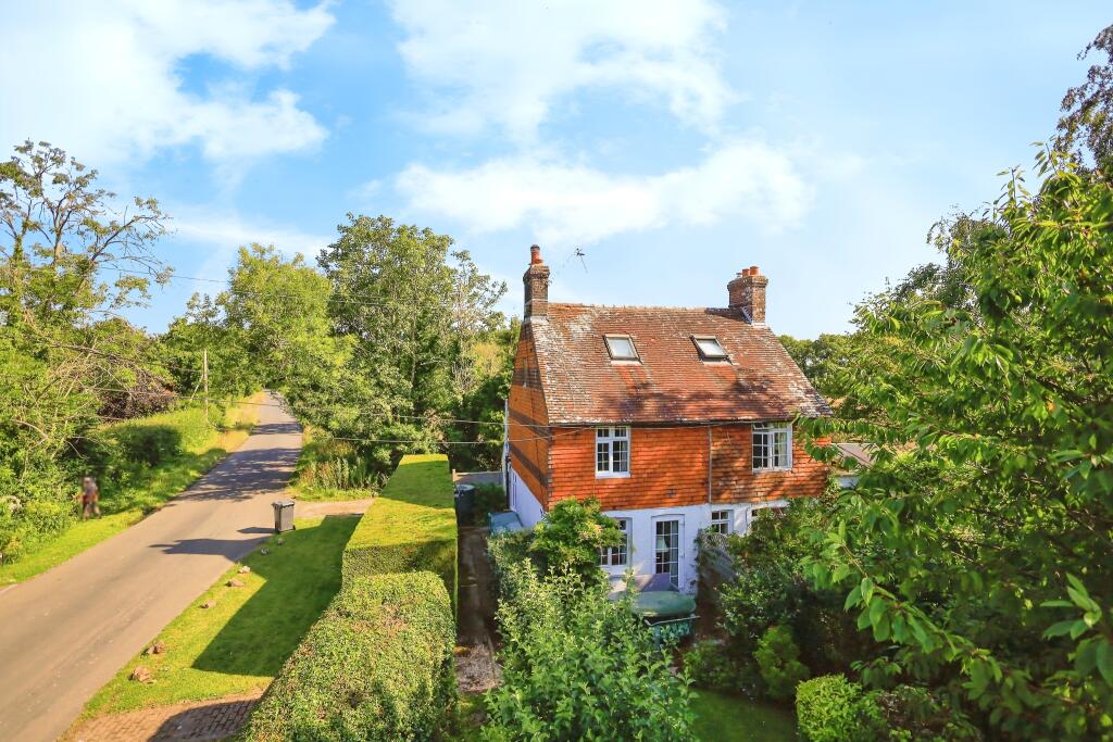 2 bed Semi-Detached