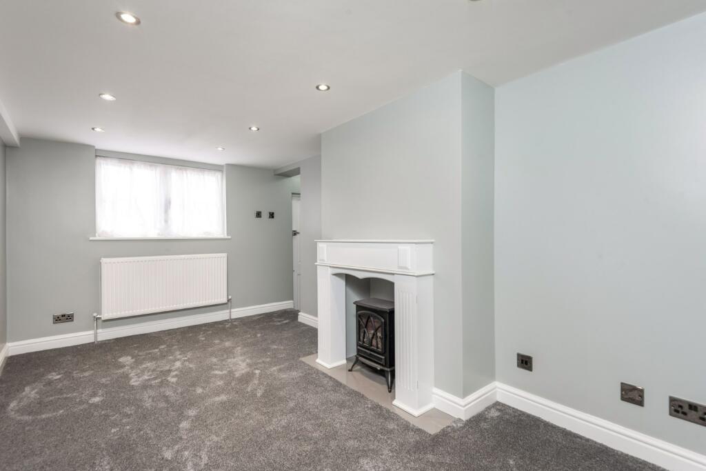2 bed Terraced