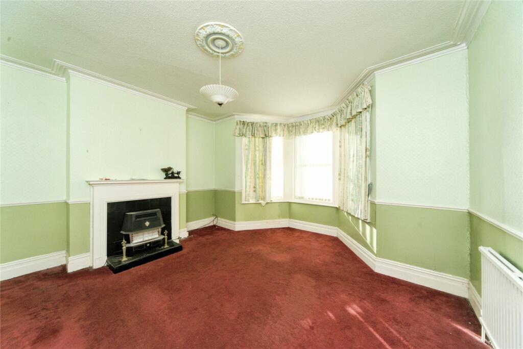 5 bed End of Terrace