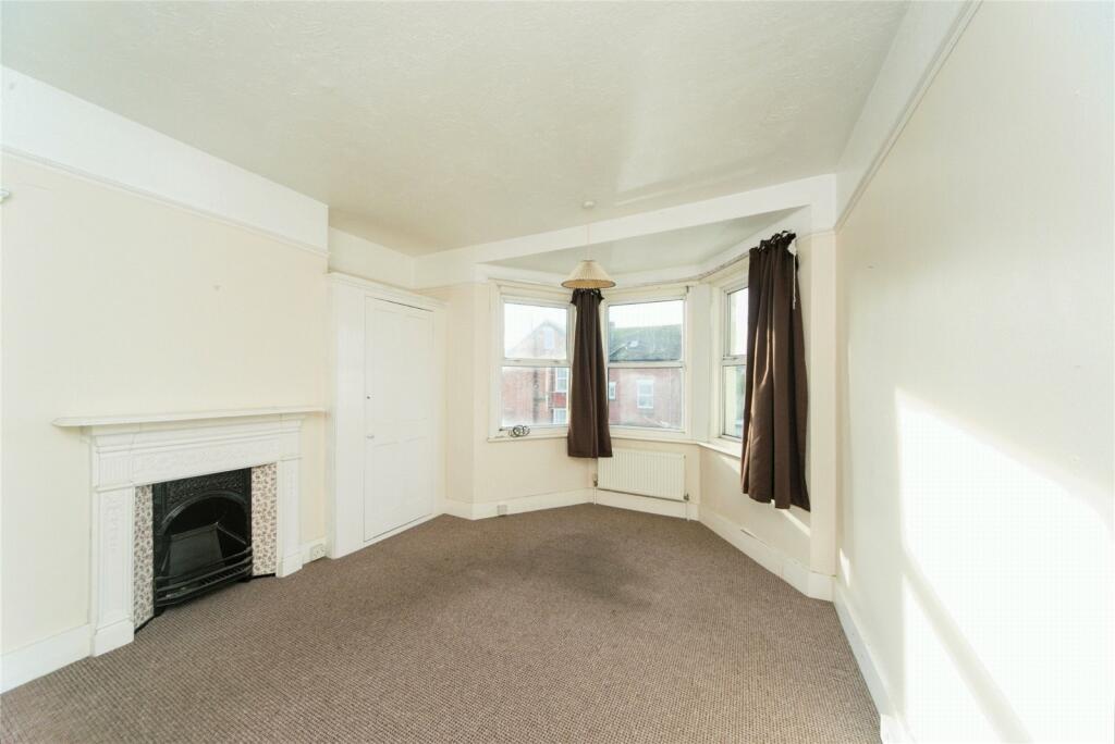 5 bed End of Terrace