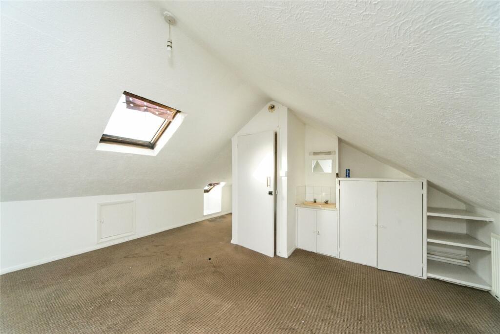 5 bed End of Terrace