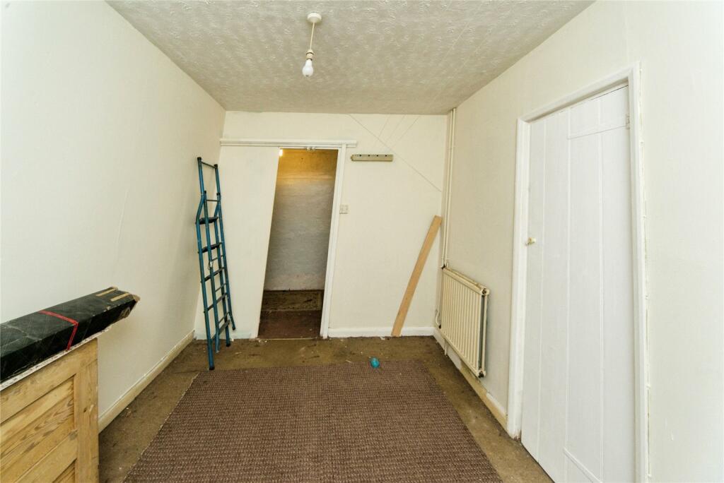 5 bed End of Terrace