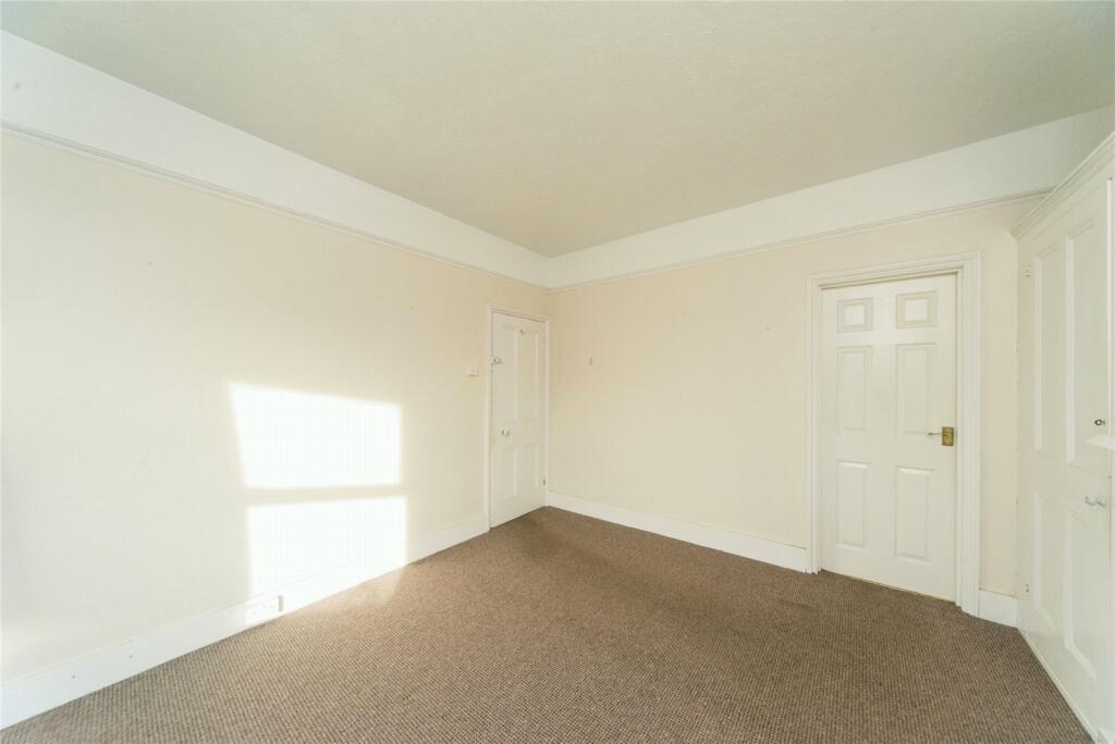 5 bed End of Terrace