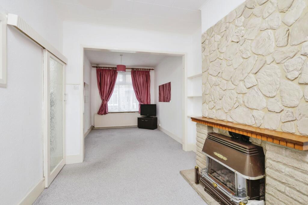 3 bed Terraced