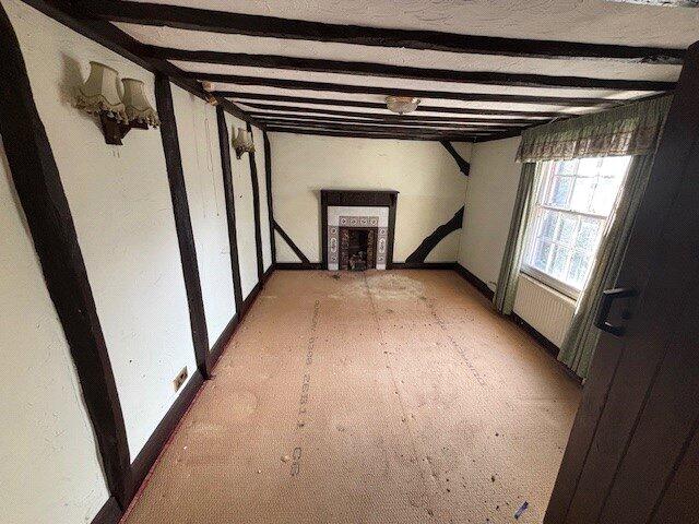 2 bed Character Property