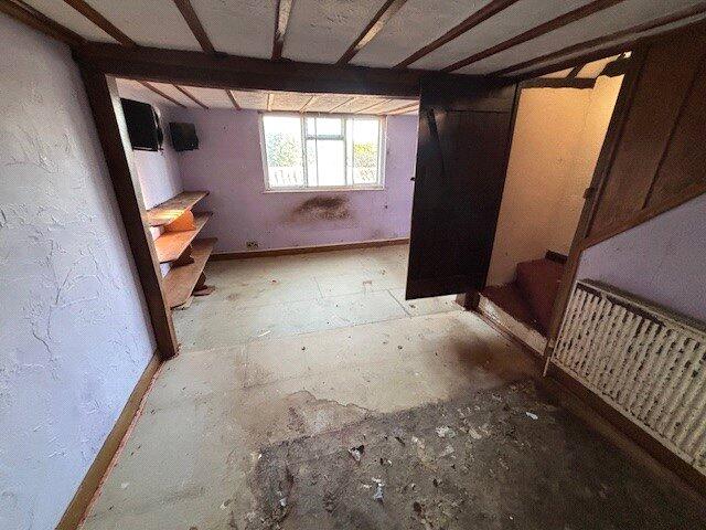 2 bed Character Property
