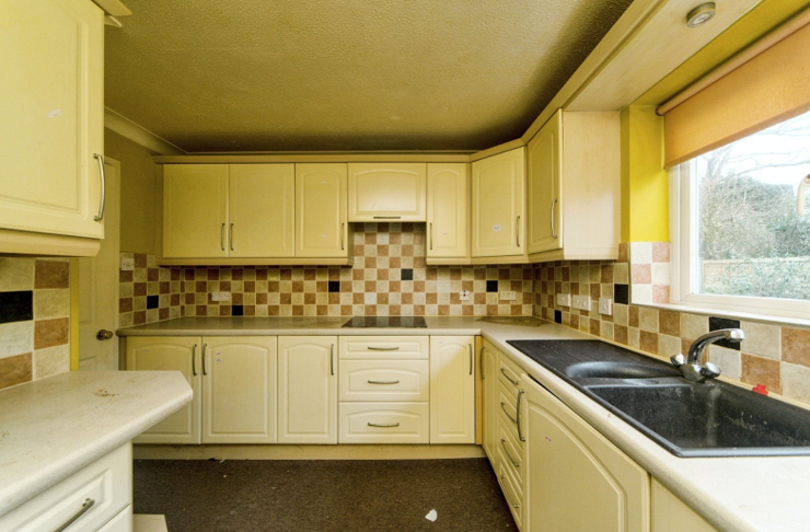 4 bed Detached