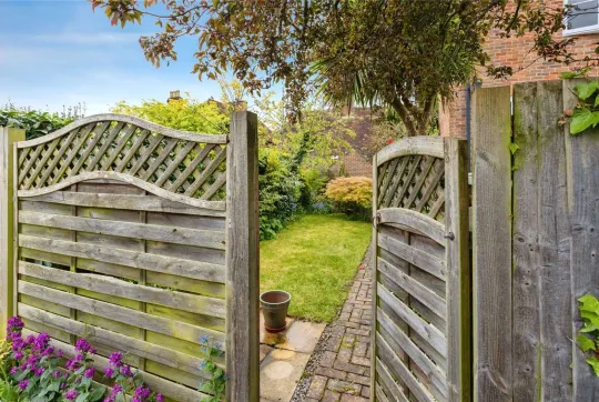 2 bed Semi-Detached