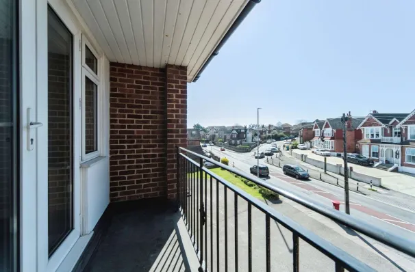 2 bed Apartment