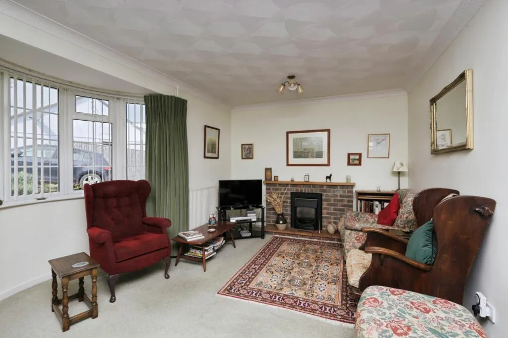 3 bed Detached Bungalow