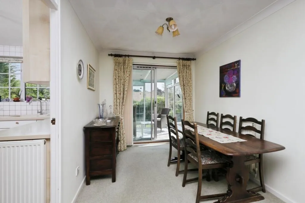 3 bed Detached Bungalow