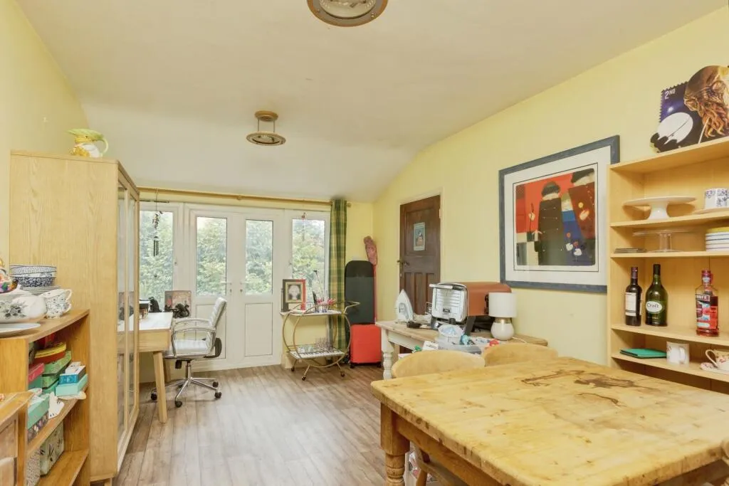 4 bed Detached