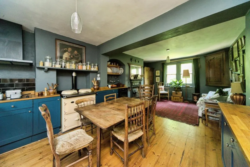 3 bed Semi-Detached