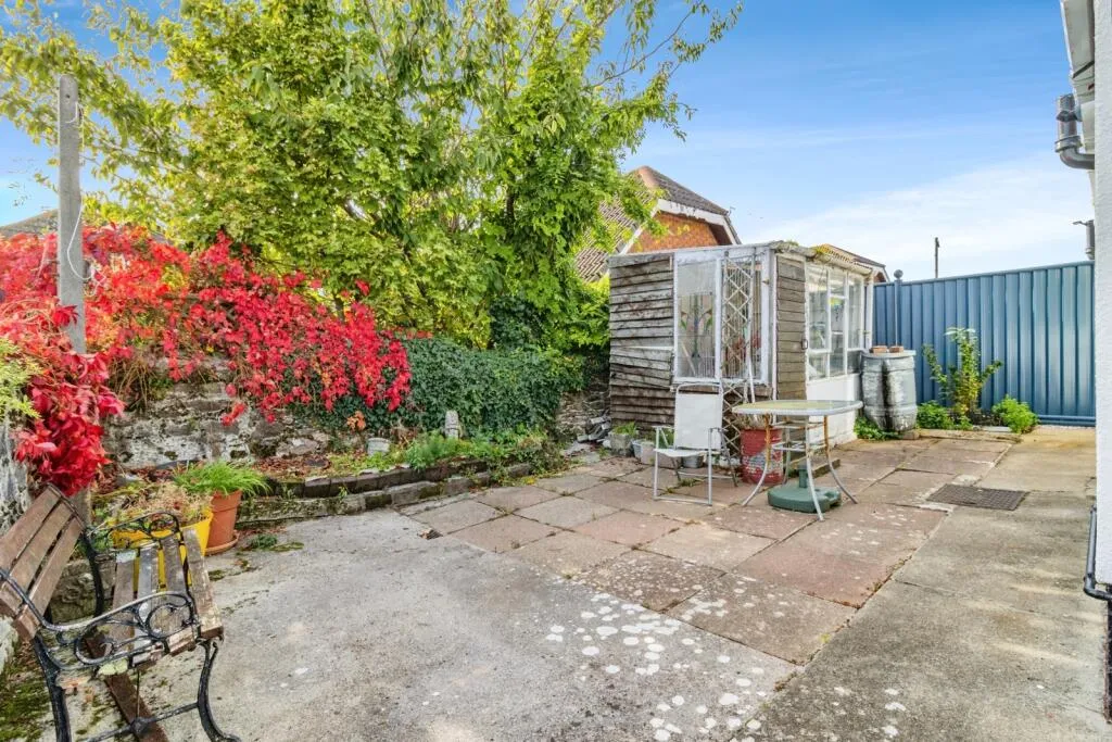 2 bed Semi-Detached Bungalow