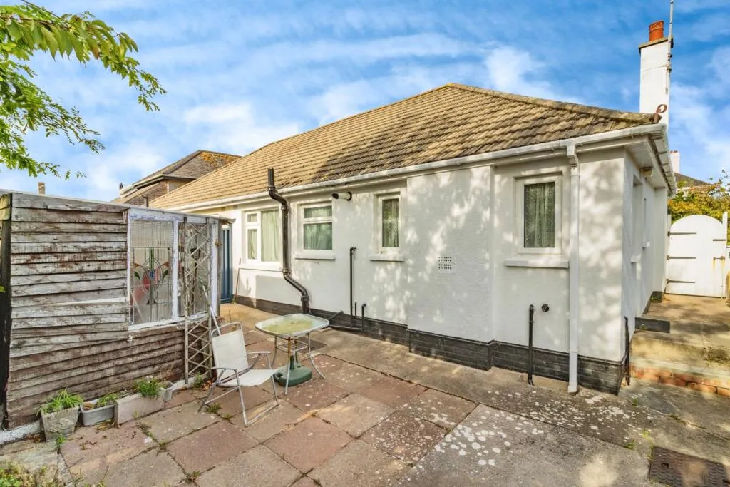 2 bed Semi-Detached Bungalow