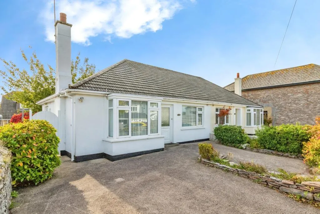 2 bed Semi-Detached Bungalow