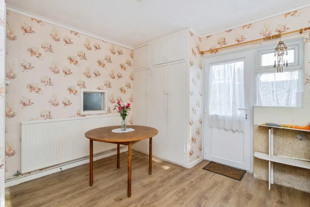 2 bed Semi-Detached Bungalow