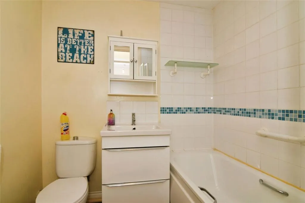 2 bed Terraced