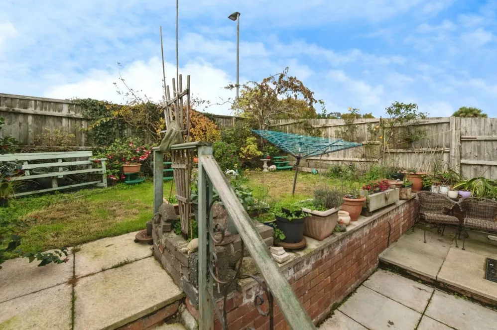 3 bed Semi-Detached