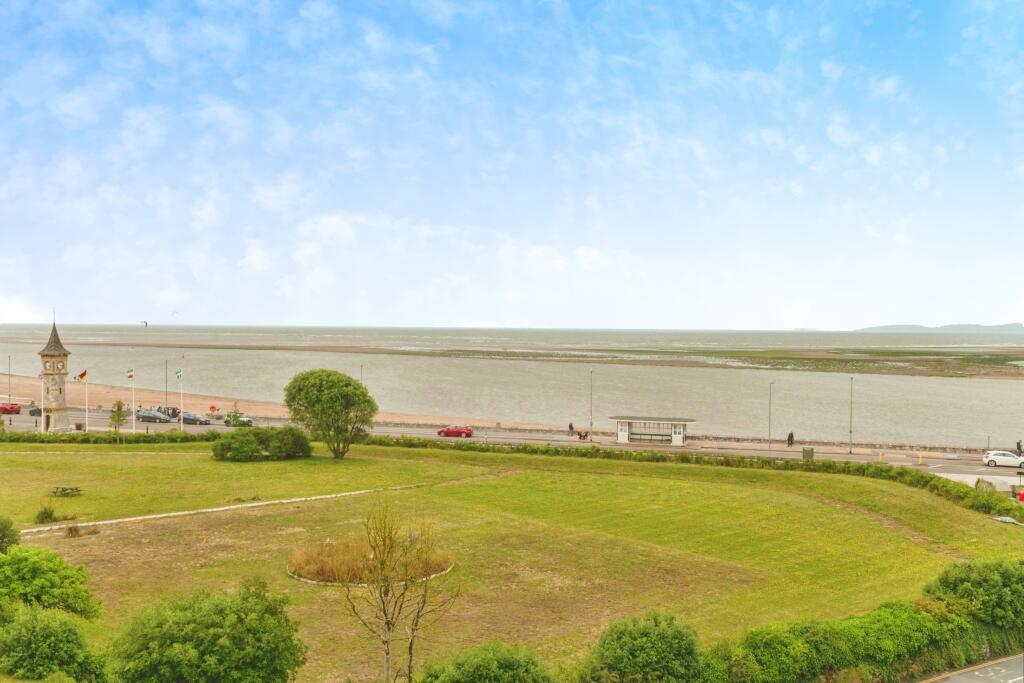 2 bed Maisonette