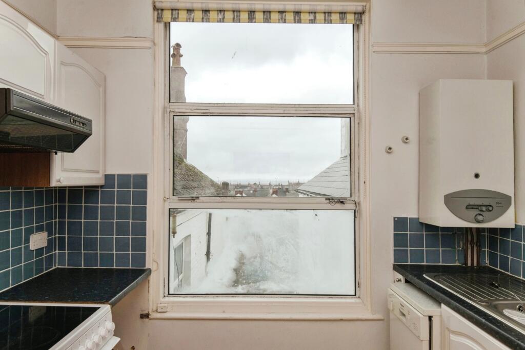 2 bed Maisonette