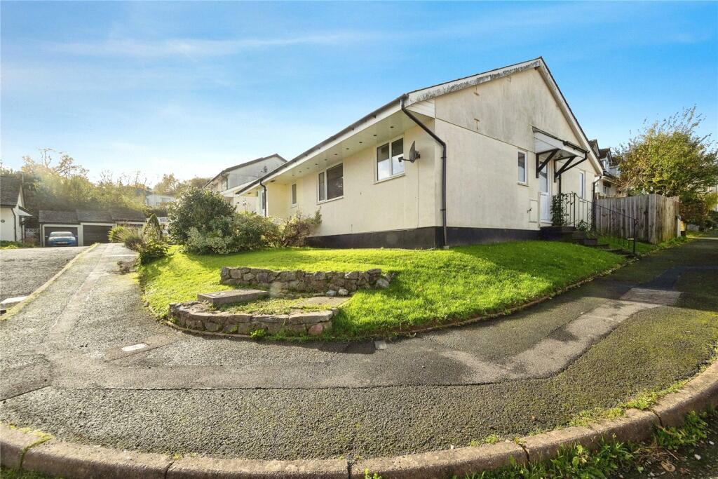 2 bed Semi-Detached Bungalow
