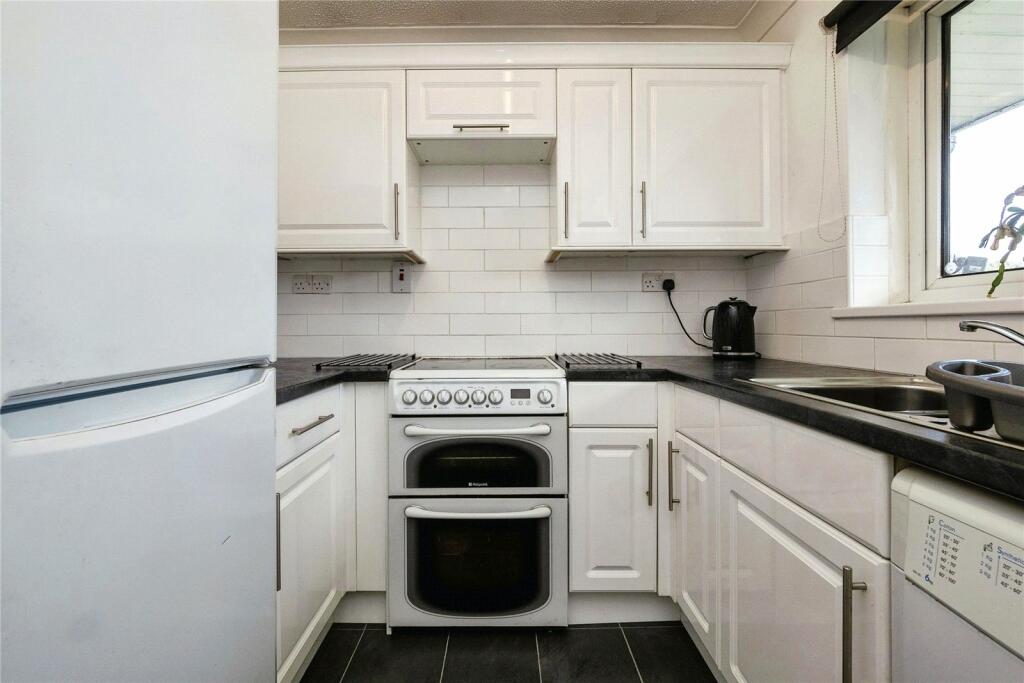 2 bed Semi-Detached Bungalow