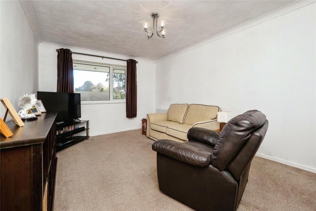 2 bed Semi-Detached Bungalow