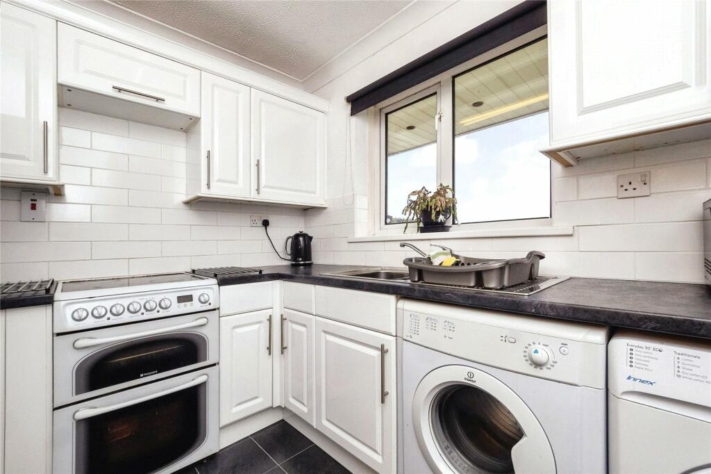 2 bed Semi-Detached Bungalow