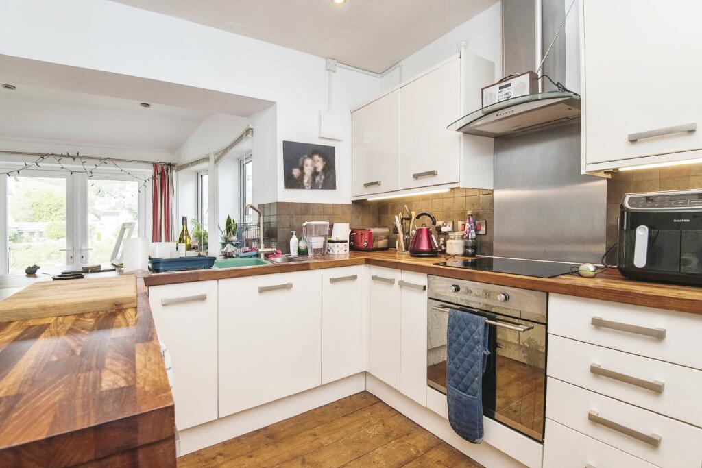 2 bed End of Terrace