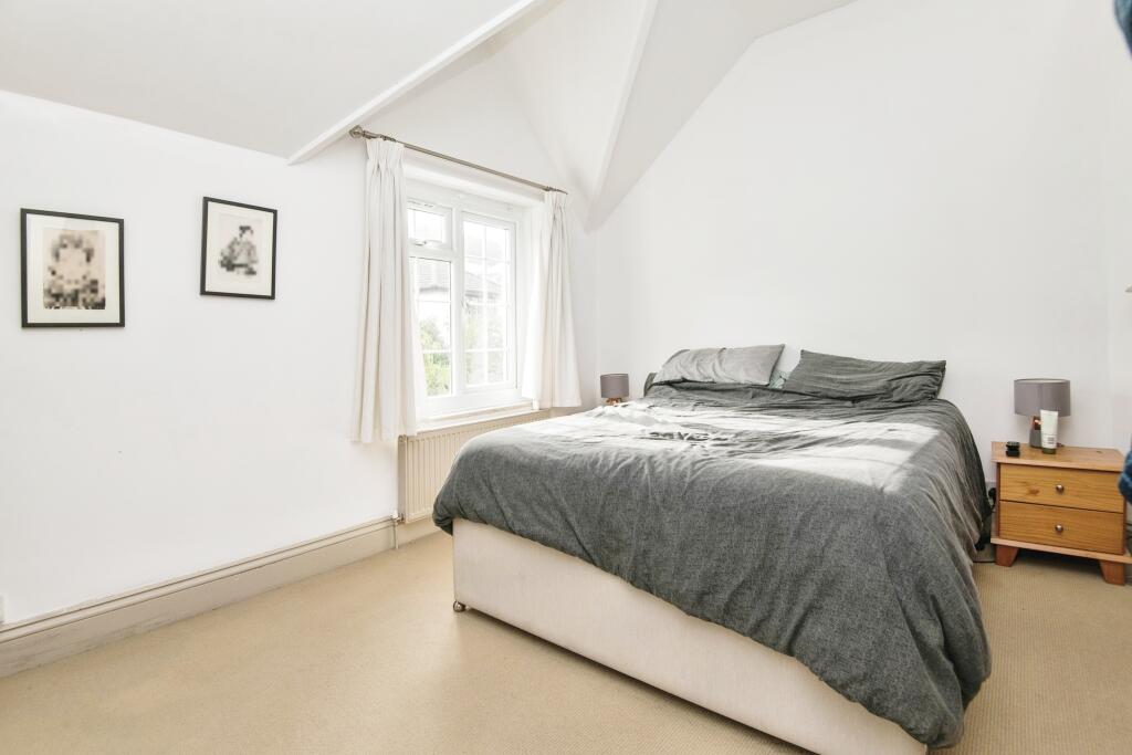 2 bed End of Terrace