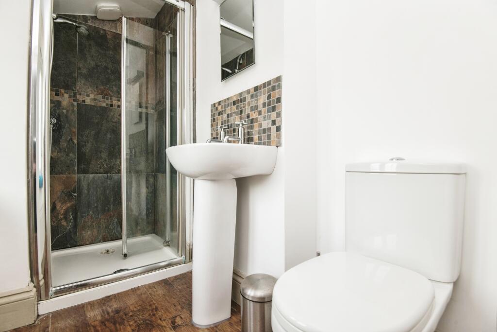 2 bed End of Terrace