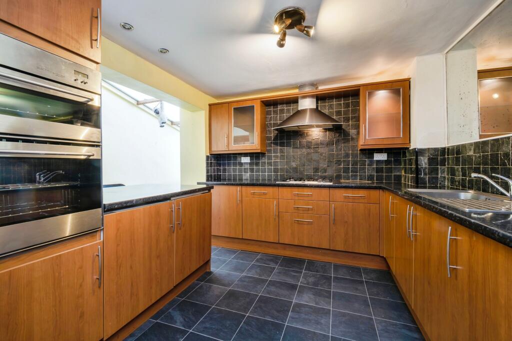 2 bed Terraced