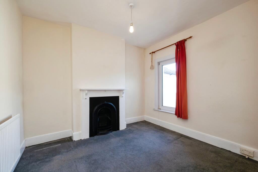 2 bed Terraced